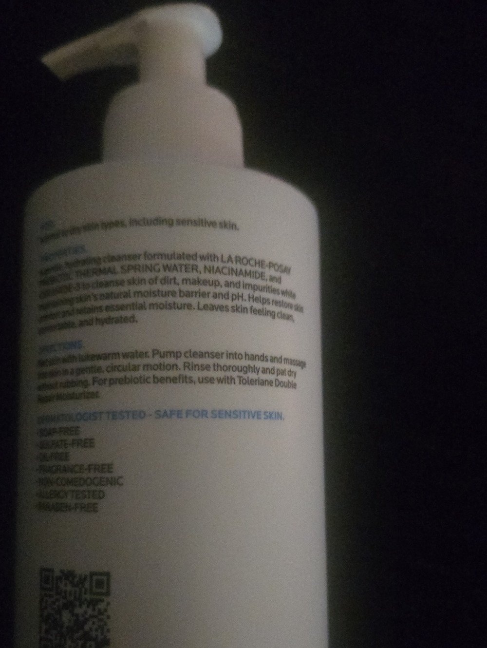 La Roche Posay Toleriane Hydrating Gentle Cleanser - White - Picture 3 of 5